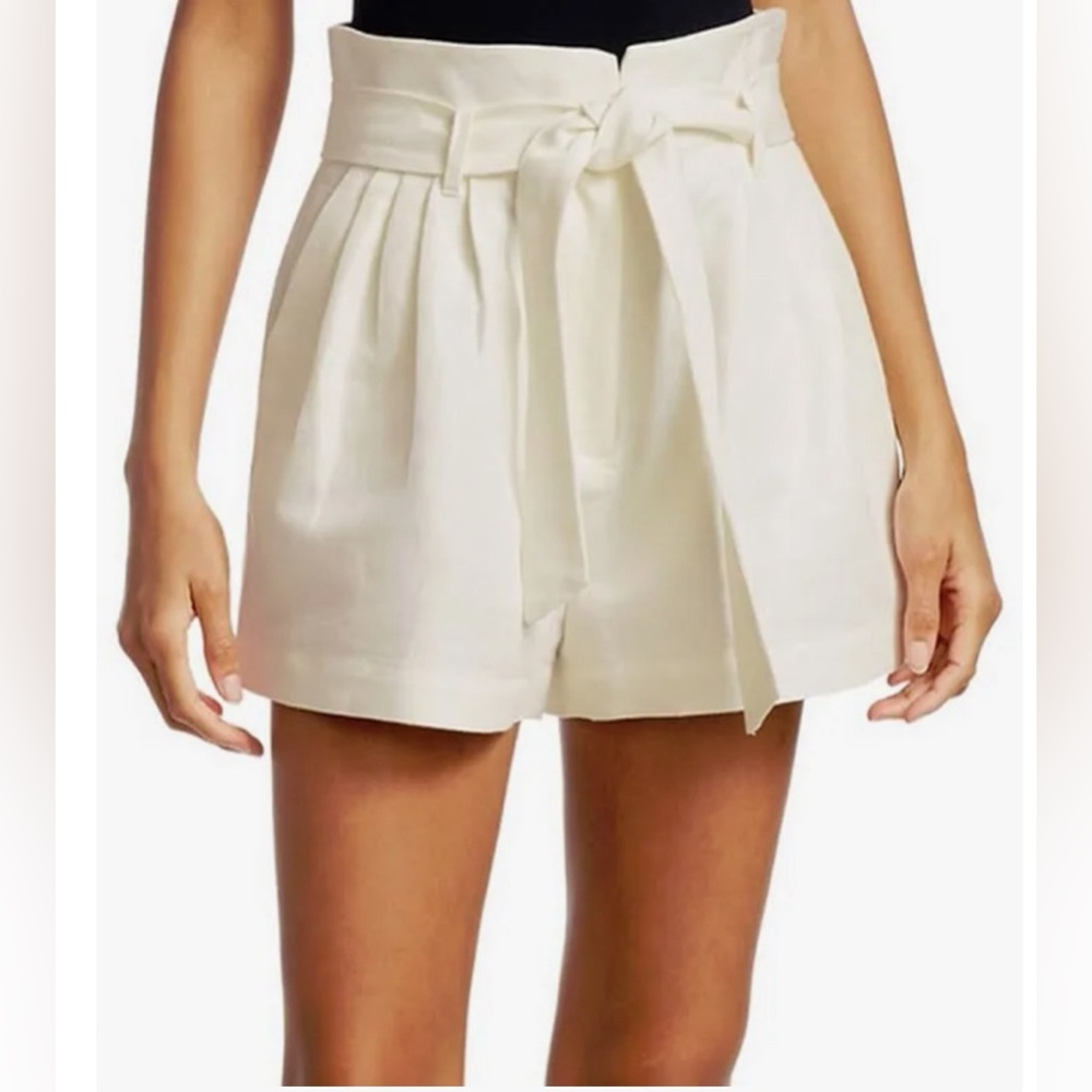 FRAME SUITING WHITE HIGH WAISTED PAPERBAG BELTED PLEATED FRONT SHORTS SIZE 6